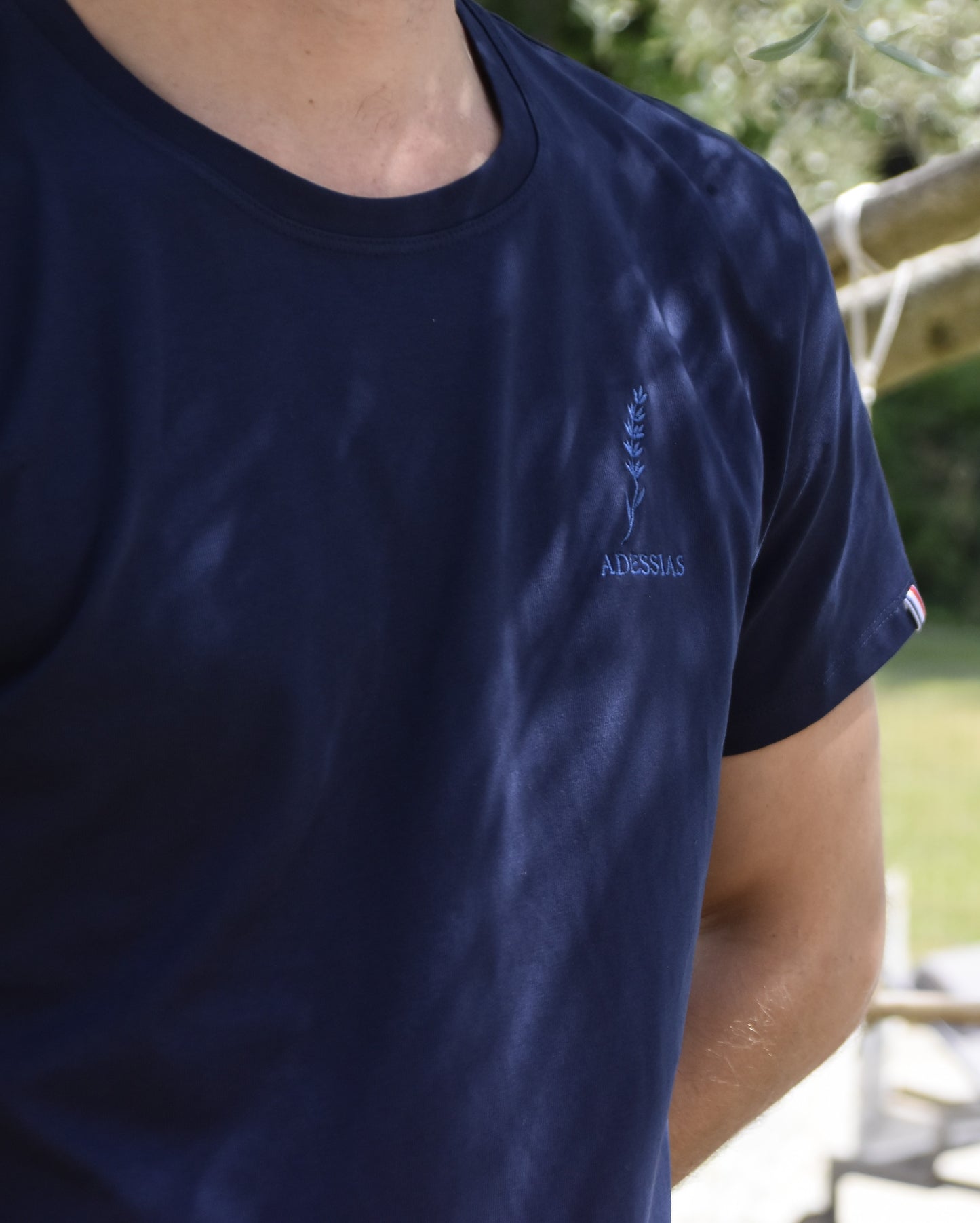 T-shirt homme brodé lavande — coton bio, fabriqué en France | Adessias