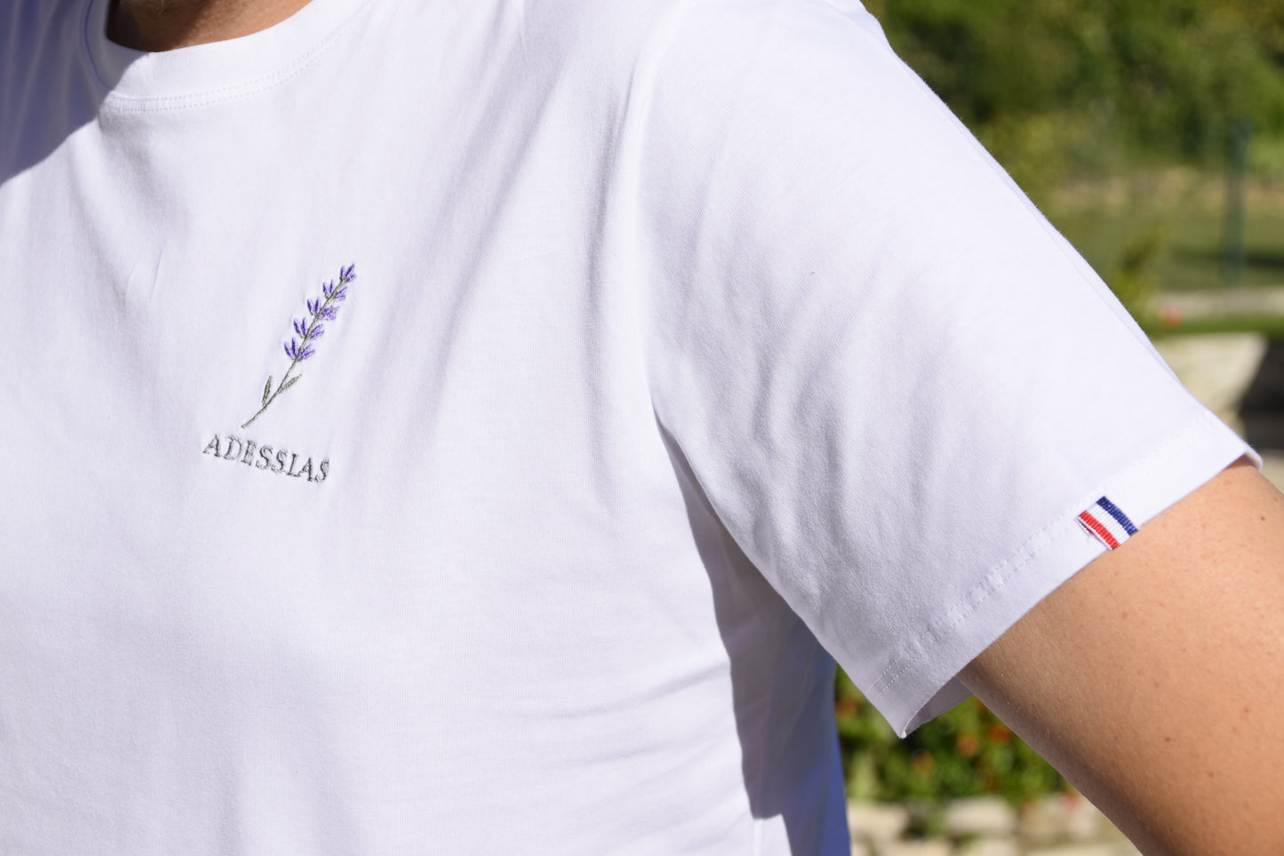 T-shirt homme brodé lavande — coton bio, fabriqué en France | Adessias