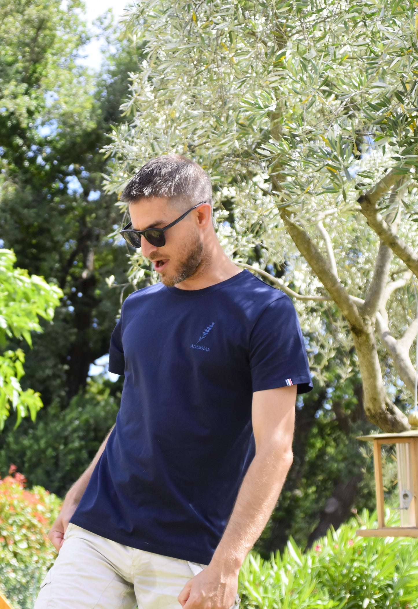 T-shirt homme brodé lavande — coton bio, fabriqué en France | Adessias