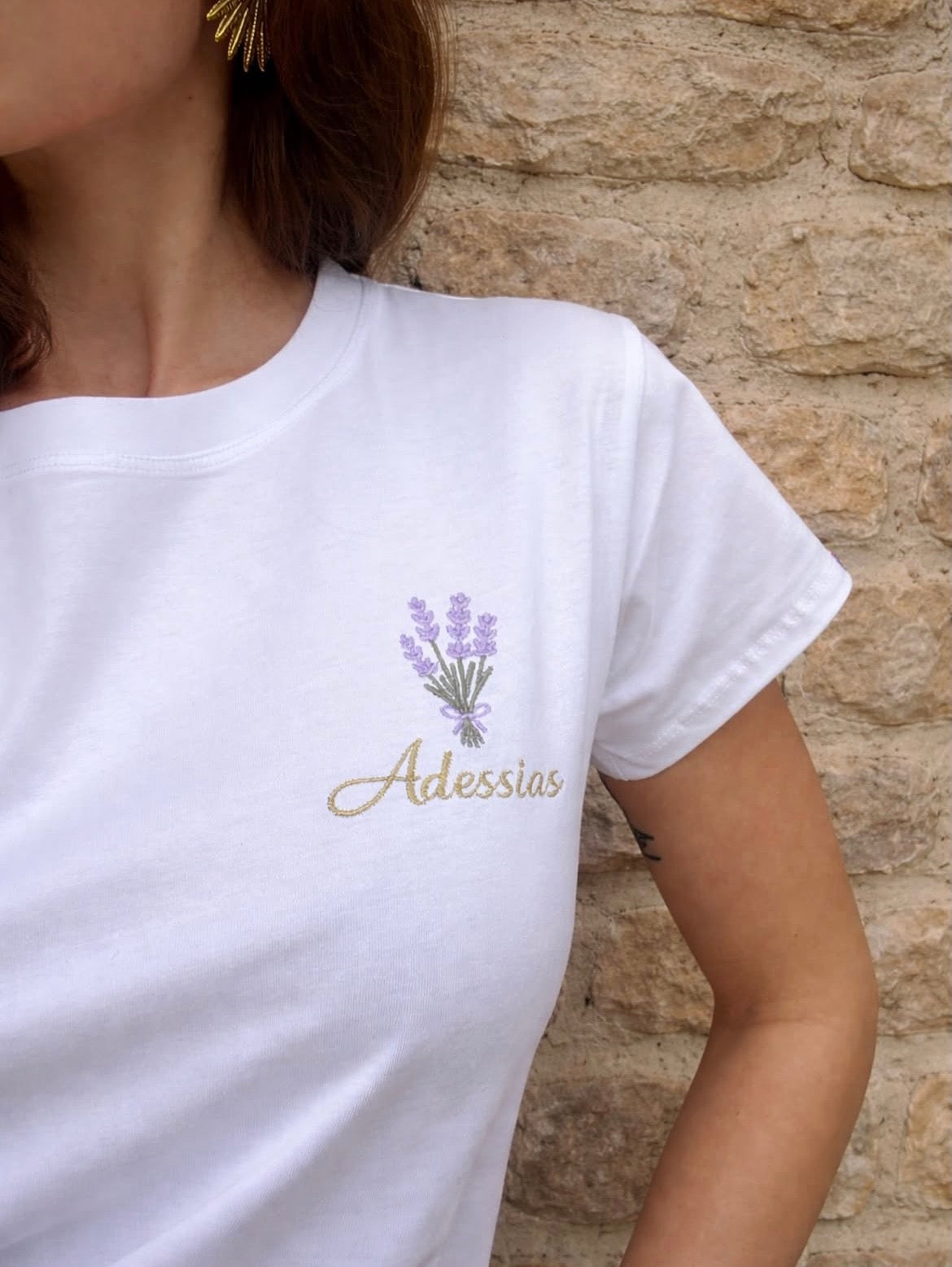 T-shirt blanc femme brodé lavande Adessias made in france drôme provençale coton bio